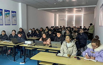 97522国际游戏储能研发部开展产品技术培训